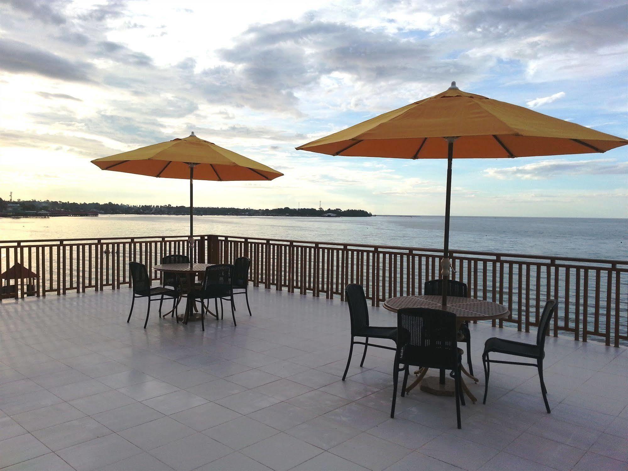 Apple Tree Resort & Hotel Cagayan de Oro Exterior photo