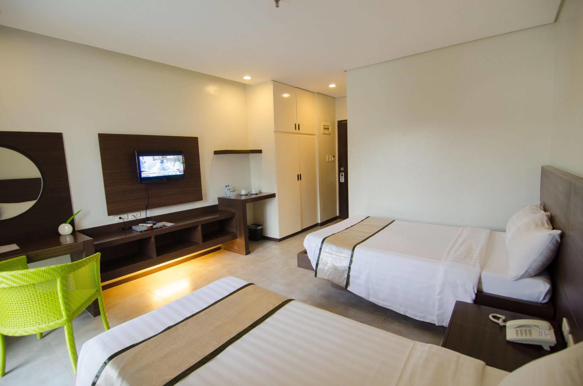 Apple Tree Resort & Hotel Cagayan de Oro Exterior photo
