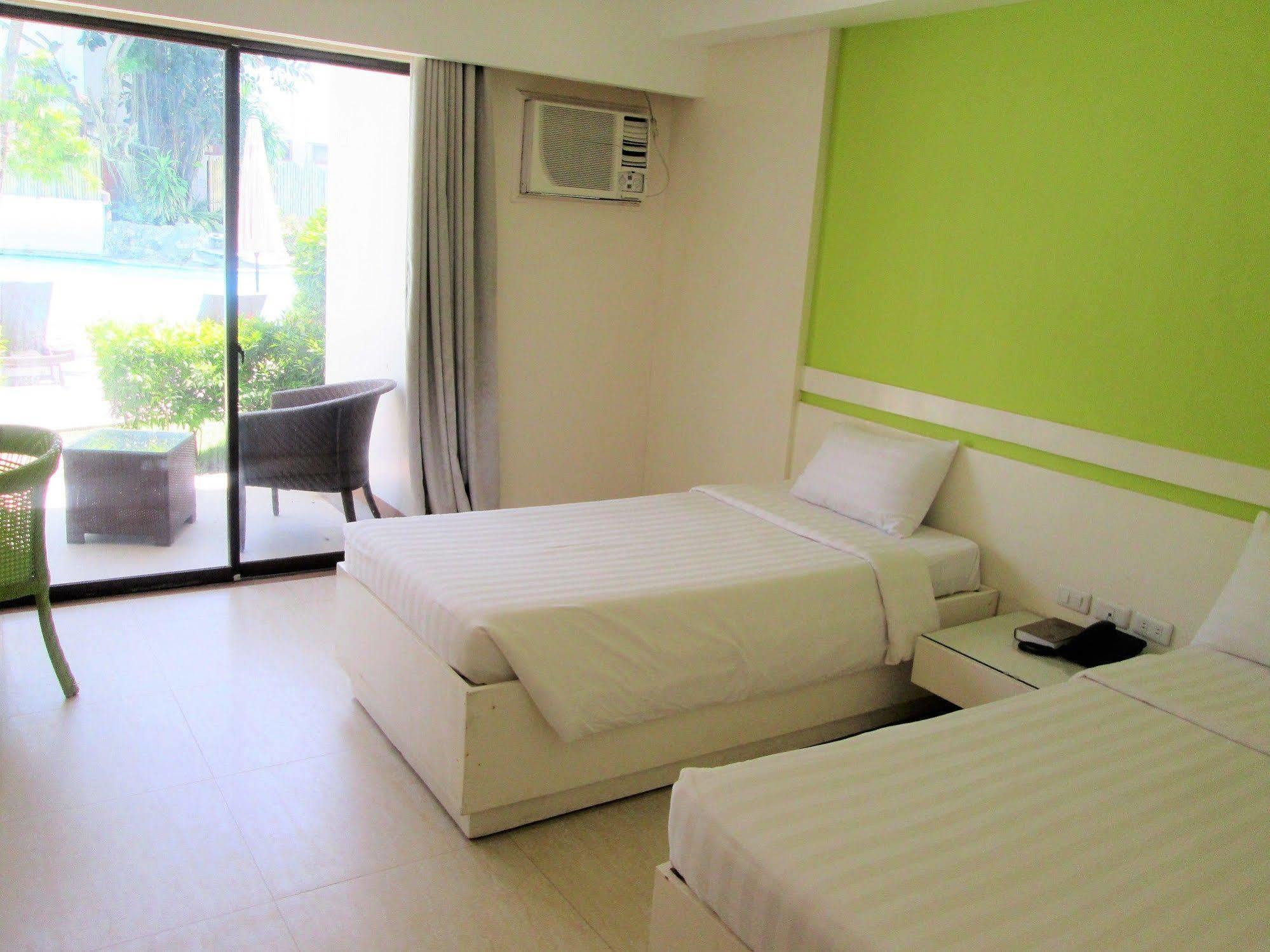 Apple Tree Resort & Hotel Cagayan de Oro Exterior photo