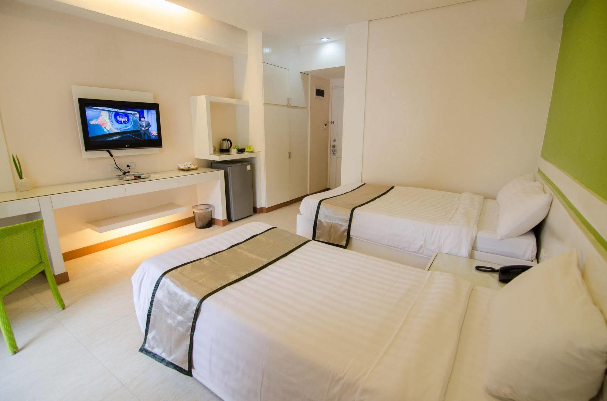 Apple Tree Resort & Hotel Cagayan de Oro Exterior photo