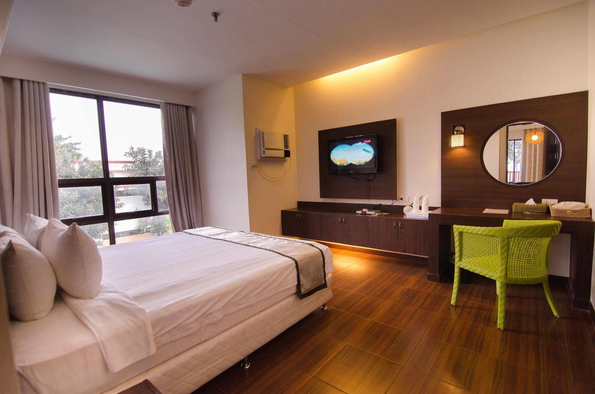 Apple Tree Resort & Hotel Cagayan de Oro Exterior photo