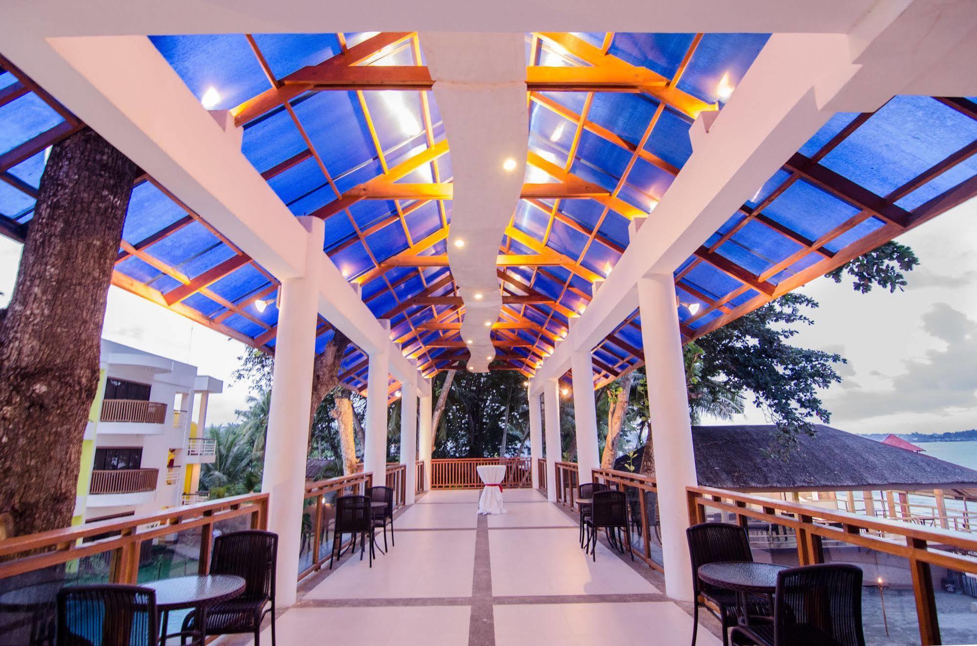 Apple Tree Resort & Hotel Cagayan de Oro Exterior photo